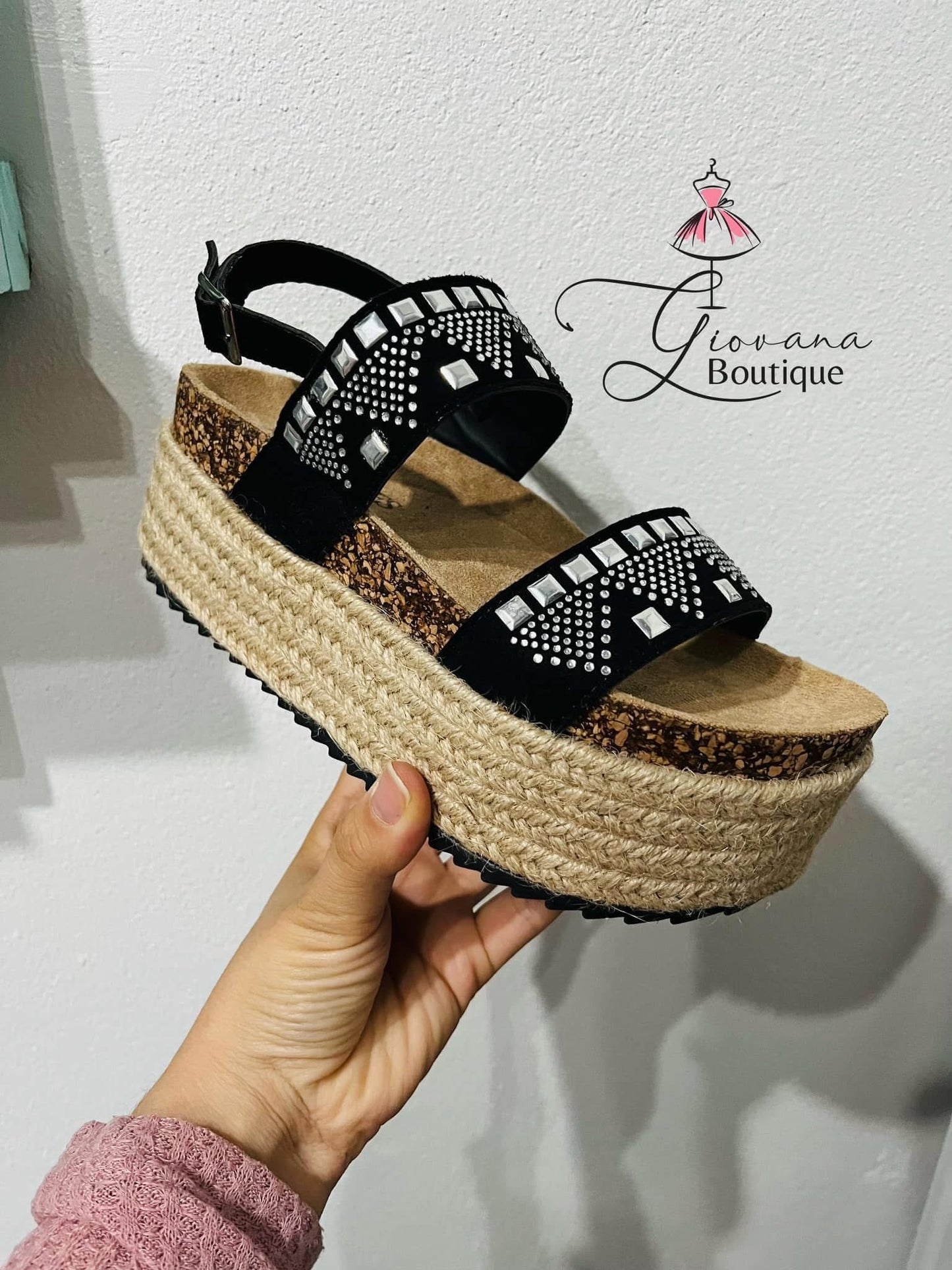 Sandalia Yute Tachas