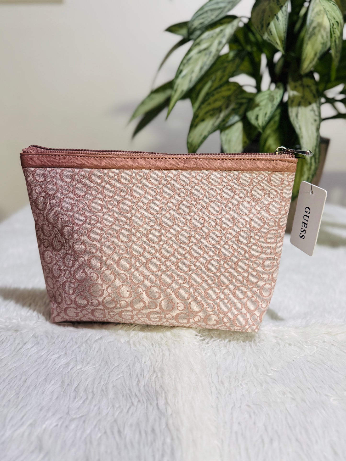 Cosmetiquero Rosa Guess