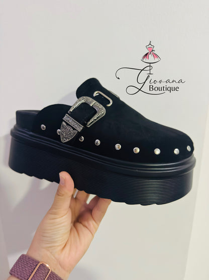 Zuecos Tachas Plataforma