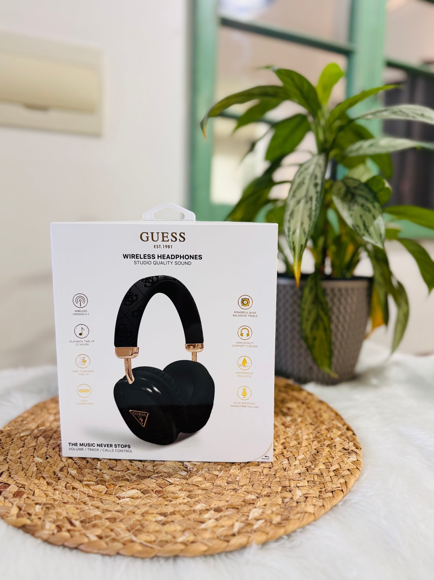 Audífonos Guess