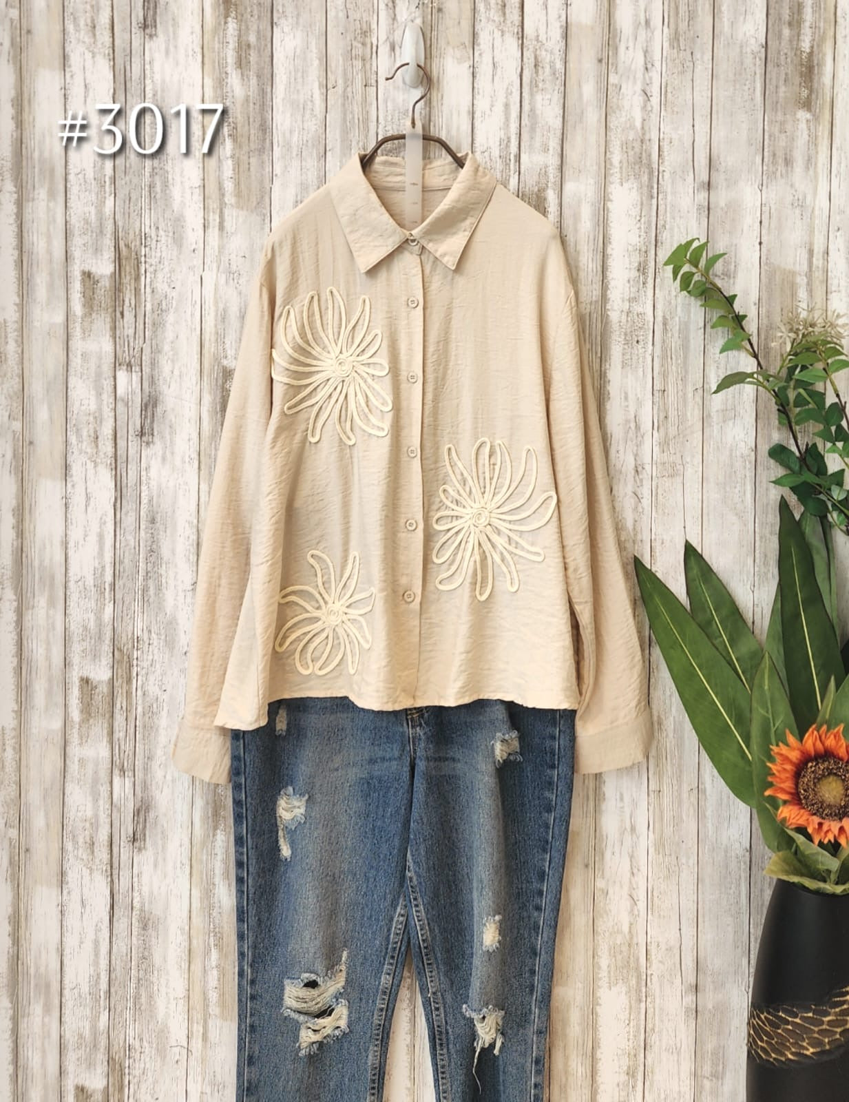 Blusa Lino Bordada Flor 3D