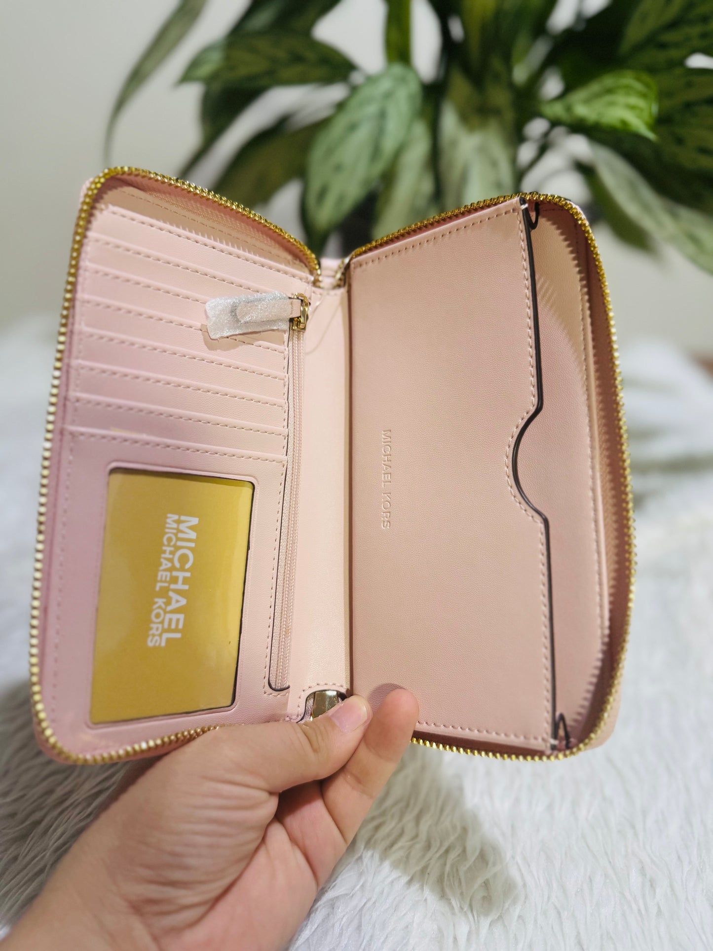 Billetera Porta Celular Michael Kors